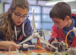 Engaging Middle School Students in STEM Learning: 5 Effective Approaches engaging-middle-school-students-in-stem-learning-5-effective-approaches