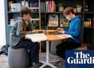 South London School Embraces Four-Day Week: A Quiet Revolution in Education south-london-school-embraces-four-day-week-a-quiet-revolution-in-education