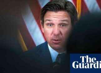 Florida Stands Up Against Ron DeSantis’ Anti-Undocumented Student Campaign florida-stands-up-against-ron-desantis-anti-undocumented-student-campaign