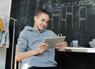 Hosting Blooket: How To Master Engaging Online Learning Games